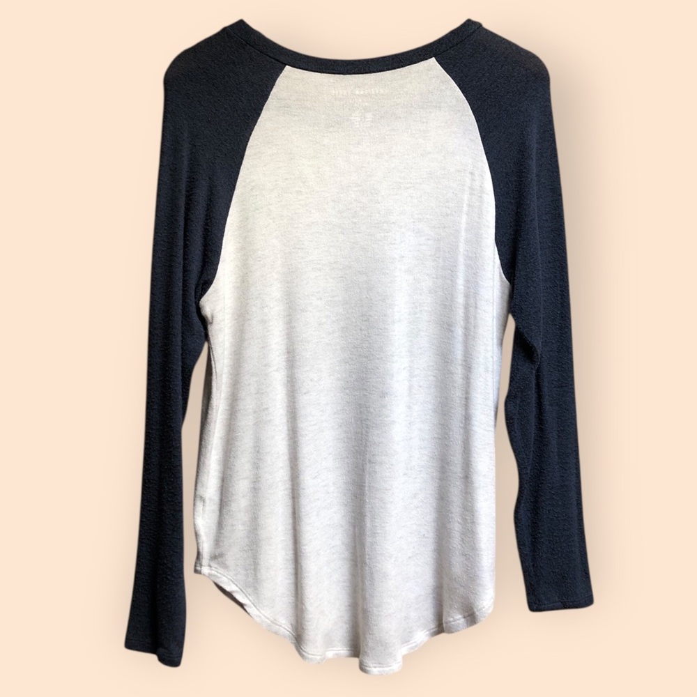 American Eagle Soft & Sexy Plush Raglan Long Sleeve Knit Shirt Women’s Small - Picture 8 of 8